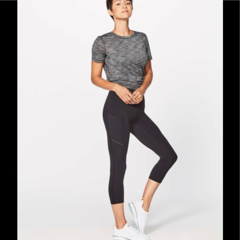 Lululemon Speed Up Crop